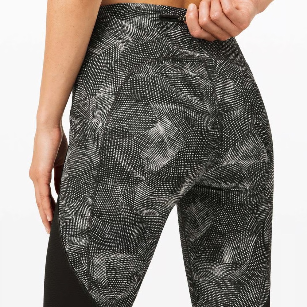 lululemon Run Off Route MR Crop 21”